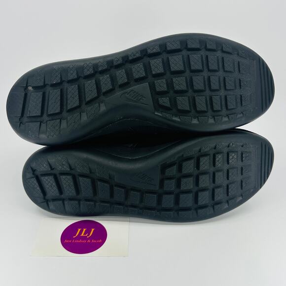 Nike Women's Roshe Two High Flyknit Sneaker Boots 'Black' 861708-001 Size 7.5 - Picture 10 of 11